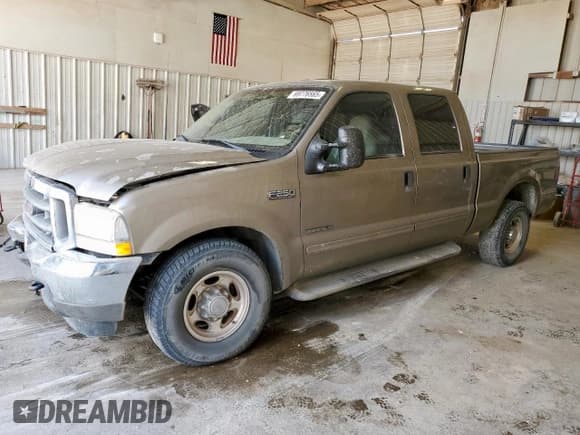 ✅ 2002 Ford F-250 XL • VIN: 1FTNW20F72ED42913 • Lot: 69776565. Listed on Copart with 276,522 mi. Free auction sales archive from the USA and detailed vehicle history report at DreamBid. Image 1.