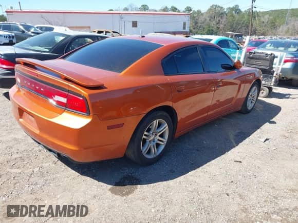 2011 Dodge Charger Rallye z VIN 2B3CL3CG0BH606851, wystawiony jako IAAI lot #41729738 z przebiegiem 293 220 mil mil oraz . Historia ofert i sprzedaży dostępna na DreamBid. Obrazek 4.