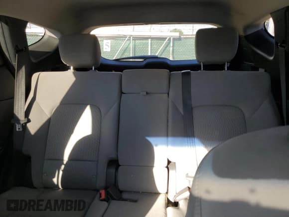 ✅ 2018 Hyundai Santa Fe 2.4L • VIN: 5XYZTDLB0JG522853 • Lot: 81251155. Listed on Copart with 116,957 mi. Free auction sales archive from the USA and detailed vehicle history report at DreamBid. Image 10.