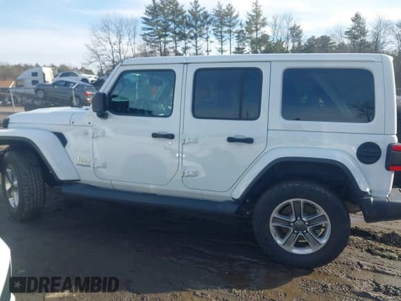 ✅ 2021 Jeep Wrangler Unlimited Sahara • VIN: 1C4HJXEG9MW532302 • Lot: 41646755. Wystawiony na IAAI z przebiegiem 32 893 mil. Bezpłatny archiwum sprzedaży aukcyjnych z USA i szczegółowy raport historii pojazdu na DreamBid. Zdjęcie 15.