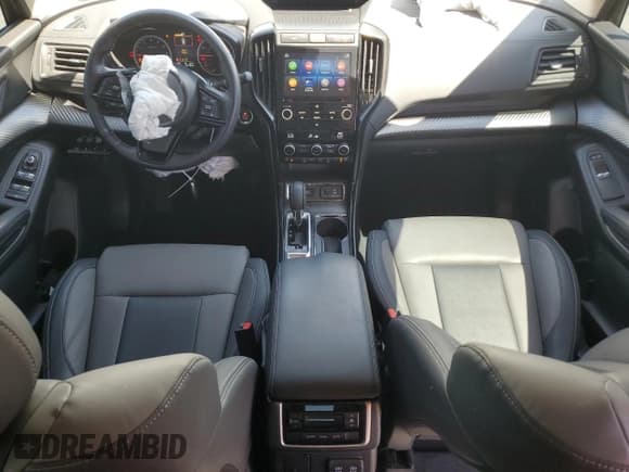 ✅ 2022 Subaru Ascent Onyx • VIN: 4S4WMAJD6N3432972 • Lot: 56332765. Wystawiony na Copart z przebiegiem 53 789 mil. Bezpłatny archiwum sprzedaży aukcyjnych z USA i szczegółowy raport historii pojazdu na DreamBid. Zdjęcie 8.