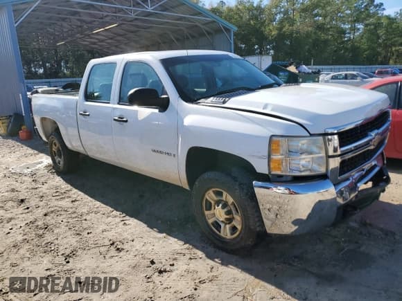 ✅ 2009 Chevrolet Silverado 2500HD Work Truck • VIN: 1GCHC43K99F144882 • Лот: 82774324. Опубликован ранее на Copart с пробегом Не указан. Бесплатный доступ к архиву аукционных продаж из США и подробный отчёт об истории автомобиля на DreamBid. Изображение 4.