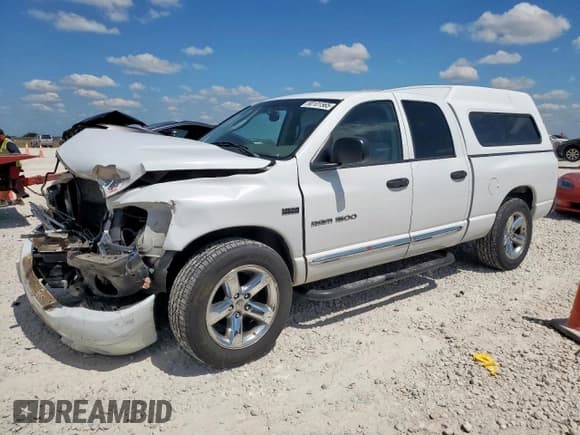✅ 2006 Dodge 1500 SLT • VIN: 1D7HA18266J117148 • Lot: 84613645. Wystawiony na Copart z przebiegiem 190 440 mil. Bezpłatny archiwum sprzedaży aukcyjnych z USA i szczegółowy raport historii pojazdu na DreamBid. Zdjęcie 1.