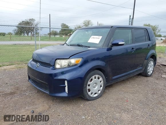 ✅ 2014 Scion xB • VIN: JTLZE4FE3EJ066065 • Lot: 43815141. Wystawiony na IAAI z przebiegiem 172 371 mil. Bezpłatny archiwum sprzedaży aukcyjnych z USA i szczegółowy raport historii pojazdu na DreamBid. Zdjęcie 2.