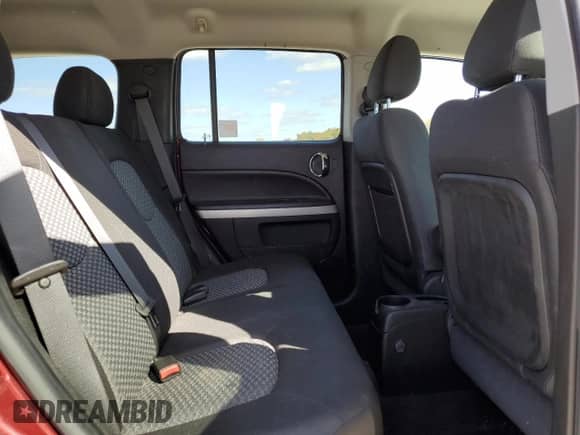 2009 Chevrolet HHR LS z VIN 3GNCA13B99S505402, wystawiony jako Copart lot #76822554 z przebiegiem 110 689 mil mil oraz Szkoda całkowita • Salvage title. Historia ofert i sprzedaży dostępna na DreamBid. Obrazek 12.