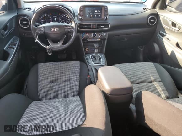 ✅ 2018 Hyundai Kona SEL • VIN: KM8K2CAAXJU080893 • Lot: 71932435. Listed on Copart with 141,106 mi. Free auction sales archive from the USA and detailed vehicle history report at DreamBid. Image 8.