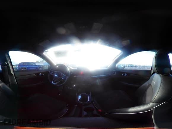 ✅ 2020 Kia Forte GT-Line • VIN: 3KPF34AD5LE154208 • Lot: 43272064. Listed on IAAI with 152,556 mi. Free auction sales archive from the USA and detailed vehicle history report at DreamBid. Image 18.