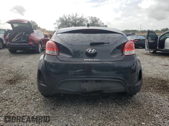 ✅ 2016 Hyundai Veloster • VIN: KMHTC6AD6GU274469 • Lot: 58818305. Wystawiony na Copart z przebiegiem 89 418 mil. Bezpłatny archiwum sprzedaży aukcyjnych z USA i szczegółowy raport historii pojazdu na DreamBid. Zdjęcie 6.