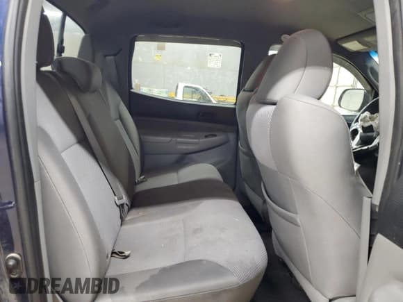 ✅ 2013 Toyota Tacoma • VIN: 5TFLU4ENXDX068932 • Lot: 90109425. Listed on Copart with 193,093 mi. Free auction sales archive from the USA and detailed vehicle history report at DreamBid. Image 10.