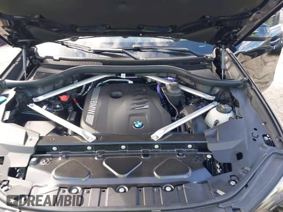 ✅ 2024 BMW X5 xDrive40i • VIN: 5UX23EU02R9S64710 • Lot: 43569011. Listed on IAAI with 18,893 mi. Free auction sales archive from the USA and detailed vehicle history report at DreamBid. Image 10.