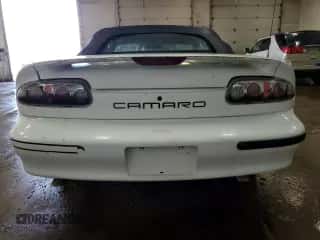 2000 Chevrolet Camaro z VIN 2G1FP32K3Y2148572, wystawiony jako Copart lot #43952864 z przebiegiem Nie podano mil oraz Szkoda całkowita • Salvage title. Historia ofert i sprzedaży dostępna na DreamBid. Obrazek 6.