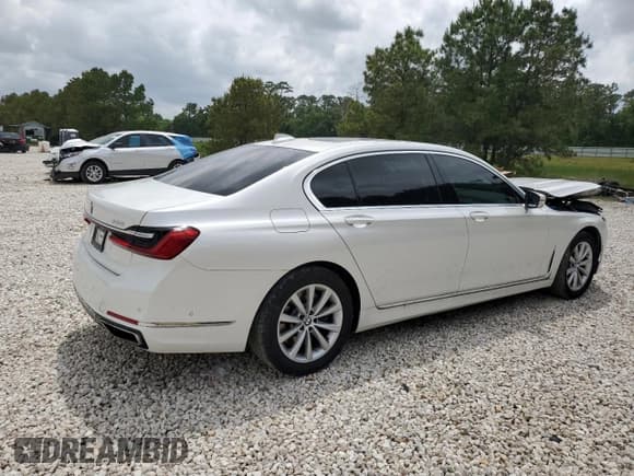 ✅ 2021 BMW 7 Series 750i xDrive • VIN: WBA7U2C03MCG03880 • Lot: 54887745. Listed on Copart with 22,361 mi. Free auction sales archive from the USA and detailed vehicle history report at DreamBid. Image 3.