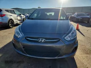 ✅ 2017 Hyundai Accent SE • VIN: KMHCT5AE2HU307682 • Lot: 81953695. Wystawiony na Copart z przebiegiem 95 049 mil. Bezpłatny archiwum sprzedaży aukcyjnych z USA i szczegółowy raport historii pojazdu na DreamBid. Zdjęcie 5.