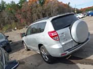 ✅ 2011 Toyota RAV4 • VIN: 2T3BF4DV2BW100684 • Lot: 43586626. Listed on IAAI with Not provided. Free auction sales archive from the USA and detailed vehicle history report at DreamBid. Image 14.