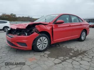 ✅ 2020 Volkswagen Jetta S • VIN: 3VWCB7BU6LM017528 • Лот: 92043945. Опубликован ранее на Copart с пробегом 98 200 миль. Бесплатный доступ к архиву аукционных продаж из США и подробный отчёт об истории автомобиля на DreamBid. Изображение 1.