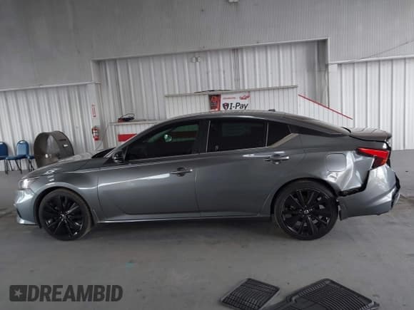 ✅ 2022 Nissan Altima SR • VIN: 1N4BL4CV4NN355378 • Lot: 43312479. Wystawiony na IAAI z przebiegiem 306 617 mil. Bezpłatny archiwum sprzedaży aukcyjnych z USA i szczegółowy raport historii pojazdu na DreamBid. Zdjęcie 14.