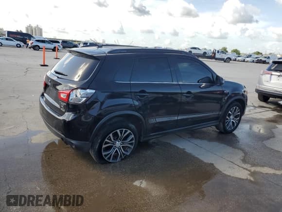 ✅ 2016 Mitsubishi Outlander SEL • VIN: JA4AP4AW4GZ039037 • Lot: 63231745. Listed on Copart with 194,310 mi. Free auction sales archive from the USA and detailed vehicle history report at DreamBid. Image 3.
