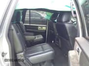 ✅ 2017 Ford Expedition Max Limited • VIN: 1FMJK1KT2HEA77474 • Lot: 42133132. Wystawiony na IAAI z przebiegiem 104 882 mil. Bezpłatny archiwum sprzedaży aukcyjnych z USA i szczegółowy raport historii pojazdu na DreamBid. Zdjęcie 8.