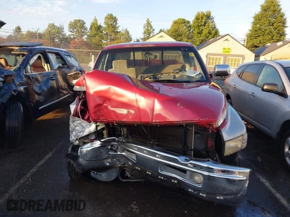 ✅ 1997 Dodge 1500 • VIN: 1B7HF13Y2VJ610914 • Lot: 40249747. Wystawiony na IAAI z przebiegiem 183 576 mil. Bezpłatny archiwum sprzedaży aukcyjnych z USA i szczegółowy raport historii pojazdu na DreamBid. Zdjęcie 12.