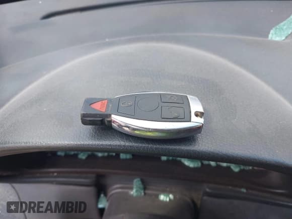 ✅ 2001 Mercedes-Benz C 230/260/280/320 • VIN: WDBRF61J31F096848 • Лот: 42206462. Опубликован ранее на IAAI с пробегом 199 349 миль. Бесплатный доступ к архиву аукционных продаж из США и подробный отчёт об истории автомобиля на DreamBid. Изображение 11.