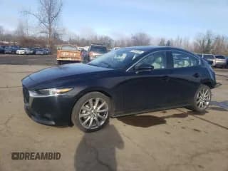 ✅ 2020 Mazda 3 Premium • VIN: 3MZBPAEM8LM117670 • Lot: 43910555. Wystawiony na Copart z przebiegiem 22 050 mil. Bezpłatny archiwum sprzedaży aukcyjnych z USA i szczegółowy raport historii pojazdu na DreamBid. Zdjęcie 1.
