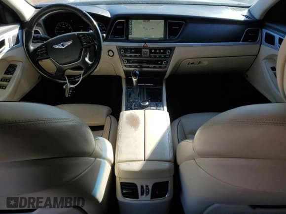 ✅ 2015 Hyundai Genesis 3.8L • VIN: KMHGN4JE9FU041094 • Lot: 42449605. Wystawiony na Copart z przebiegiem 256 716 mil. Bezpłatny archiwum sprzedaży aukcyjnych z USA i szczegółowy raport historii pojazdu na DreamBid. Zdjęcie 8.