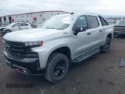 ✅ 2021 Chevrolet Silverado 1500 LT Trail Boss • VIN: 1GCPYFEL9MZ155550 • Lot: 42785163. Wystawiony na IAAI z przebiegiem 33 322 mil. Bezpłatny archiwum sprzedaży aukcyjnych z USA i szczegółowy raport historii pojazdu na DreamBid. Zdjęcie 2.
