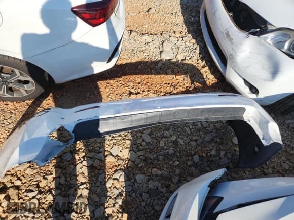 ✅ 2017 Toyota Sienna LE Auto Access Seat • VIN: 5TDKZ3DC7HS781600 • Lot: 70770895. Wystawiony na Copart z przebiegiem 146 070 mil. Bezpłatny archiwum sprzedaży aukcyjnych z USA i szczegółowy raport historii pojazdu na DreamBid. Zdjęcie 13.