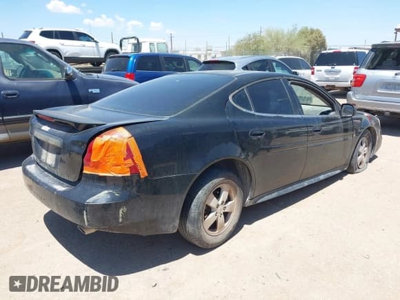 ✅ 2008 Pontiac Grand Prix • VIN: 2G2WP552781149412 • Lot: 42201667. Listed on IAAI with Not provided. Free auction sales archive from the USA and detailed vehicle history report at DreamBid. Image 4.