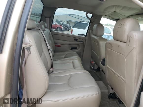 ✅ 2004 Chevrolet Silverado 1500 LS • VIN: 2GCEK13T541412243 • Lot: 77465974. Wystawiony na Copart z przebiegiem Nie podano. Bezpłatny archiwum sprzedaży aukcyjnych z USA i szczegółowy raport historii pojazdu na DreamBid. Zdjęcie 10.