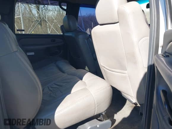 2000 Chevrolet Suburban LT с VIN 3GNFK16T7YG129363, выставлен на аукционе IAAI как лот 41586348 с пробегом 150 111 миль миль и . История ставок и продаж доступна на DreamBid. Изображение 8.