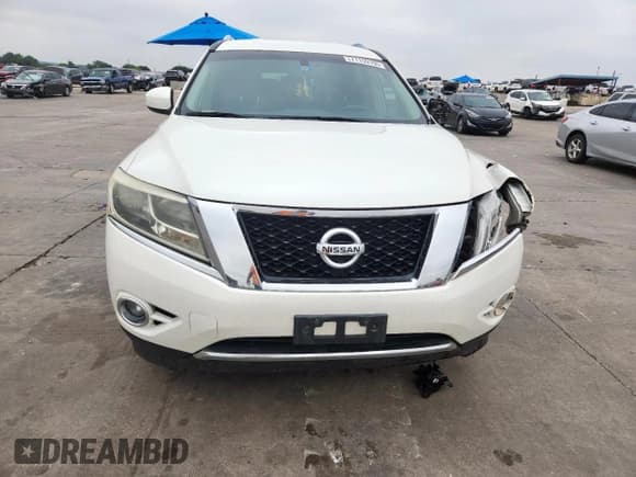 ✅ 2016 Nissan Pathfinder SV • VIN: 5N1AR2MN1GC612045 • Lot: 71159195. Listed on Copart with 178,738 mi. Free auction sales archive from the USA and detailed vehicle history report at DreamBid. Image 5.