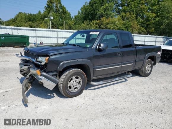 ✅ 2004 Chevrolet Silverado 1500 LS • VIN: 1GCEK19T74E295500 • Лот: 69562244. Опубликован ранее на Copart с пробегом 190 460 миль. Бесплатный доступ к архиву аукционных продаж из США и подробный отчёт об истории автомобиля на DreamBid. Изображение 1.