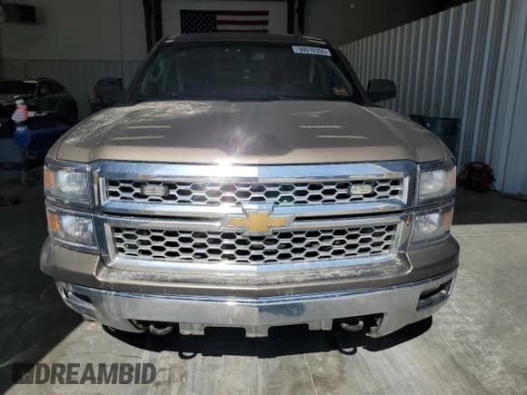 ✅ 2015 Chevrolet Silverado 1500 • VIN: 1GCVKREC9FZ150314 • Лот: 50610355. Опубликован ранее на Copart с пробегом 231 412 миль. Бесплатный доступ к архиву аукционных продаж из США и подробный отчёт об истории автомобиля на DreamBid. Изображение 5.