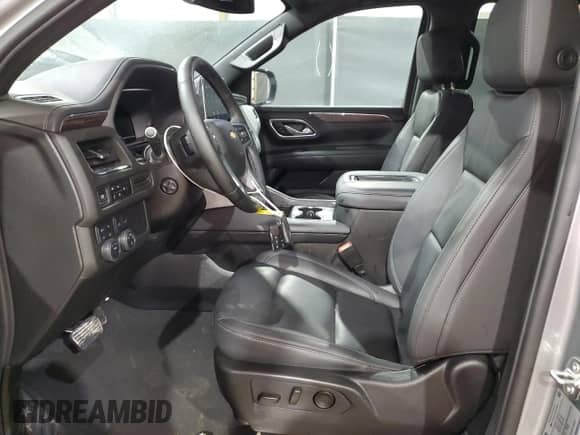 2024 Chevrolet Tahoe LT z VIN 1GNSKNKD2RR288605, wystawiony jako Copart lot #87201704 z przebiegiem 12 817 mil mil oraz Czysty tytuł • Clean title. Historia ofert i sprzedaży dostępna na DreamBid. Obrazek 7.