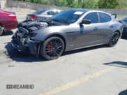 ✅ 2020 Maserati Ghibli S GranSport • VIN: ZAM57YSS8L1353160 • Lot: 42175120. Wystawiony na IAAI z przebiegiem 44 677 mil. Bezpłatny archiwum sprzedaży aukcyjnych z USA i szczegółowy raport historii pojazdu na DreamBid. Zdjęcie 18.