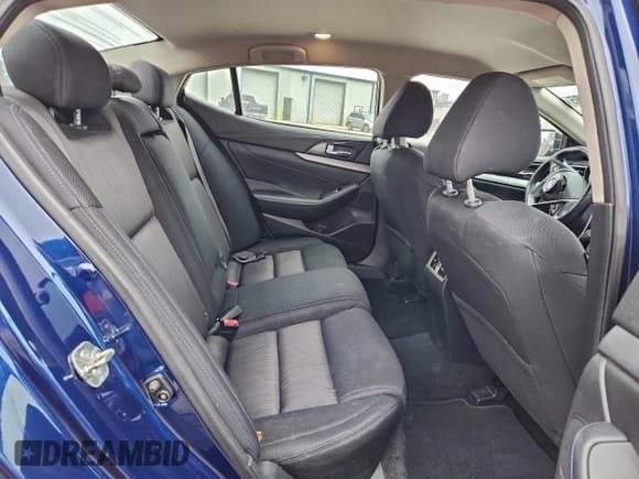 ✅ 2017 Nissan Maxima S • VIN: 1N4AA6APXHC397054 • Lot: 95514885. Wystawiony na Copart z przebiegiem 92 536 mil. Bezpłatny archiwum sprzedaży aukcyjnych z USA i szczegółowy raport historii pojazdu na DreamBid. Zdjęcie 10.