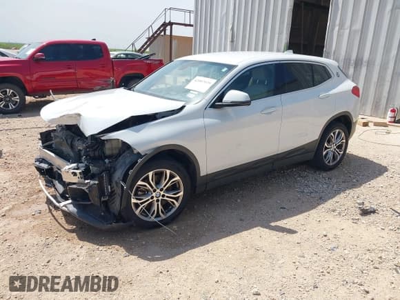 ✅ 2018 BMW X2 sDrive28i • VIN: WBXYJ3C37JEJ82536 • Lot: 42007039. Listed on IAAI with 76,626 mi. Free auction sales archive from the USA and detailed vehicle history report at DreamBid. Image 18.