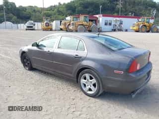 2011 Chevrolet Malibu 1LS z VIN 1G1ZB5E16BF126243, wystawiony jako IAAI lot #43395907 z przebiegiem 91 000 mil mil oraz . Historia ofert i sprzedaży dostępna na DreamBid. Obrazek 3.