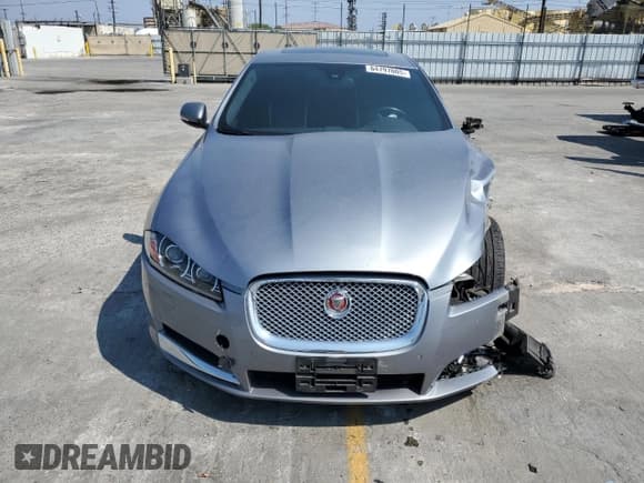 ✅ 2015 Jaguar XF Portfolio • VIN: SAJWA0F7XF8U64954 • Lot: 64797005. Listed on Copart with 71,540 mi. Free auction sales archive from the USA and detailed vehicle history report at DreamBid. Image 5.