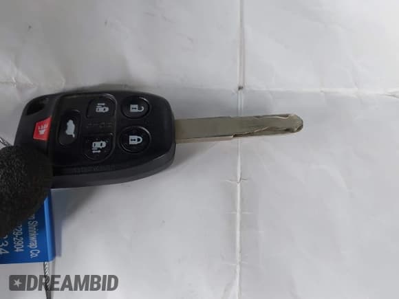 ✅ 2011 Honda Odyssey Touring • VIN: 5FNRL5H90BB014208 • Lot: 43682256. Listed on IAAI with 169,536 mi. Free auction sales archive from the USA and detailed vehicle history report at DreamBid. Image 11.