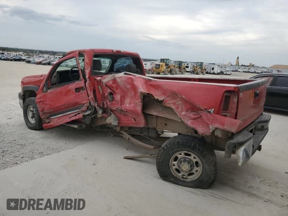 ✅ 2004 Chevrolet Silverado 2500HD Work Truck • VIN: 1GCHK24U54E133271 • Лот: 84290415. Опубликован ранее на Copart с пробегом 222 186 миль. Бесплатный доступ к архиву аукционных продаж из США и подробный отчёт об истории автомобиля на DreamBid. Изображение 2.