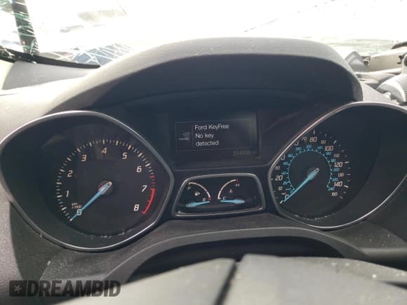 ✅ 2013 Ford Escape Titanium • VIN: 1FMCU0J96DUB77063 • Lot: 47002334. Listed on Copart with 244,499 mi. Free auction sales archive from the USA and detailed vehicle history report at DreamBid. Image 9.