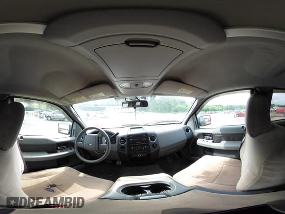 ✅ 2004 Ford F-150 XL • VIN: 1FTPX12584FA25692 • Lot: 42124575. Listed on IAAI with 171,447 mi. Free auction sales archive from the USA and detailed vehicle history report at DreamBid. Image 18.