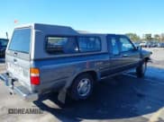 ✅ 1992 Toyota Pickup DLX • VIN: JT4RN93P4N5047306 • Лот: 43671783. Опубликован ранее на IAAI с пробегом 100 685 миль. Бесплатный доступ к архиву аукционных продаж из США и подробный отчёт об истории автомобиля на DreamBid. Изображение 4.