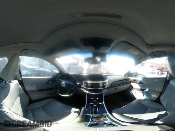 ✅ 2013 Honda Accord EX-L • VIN: 1HGCR2F88DA131741 • Lot: 43592960. Listed on IAAI with 104,680 mi. Free auction sales archive from the USA and detailed vehicle history report at DreamBid. Image 20.