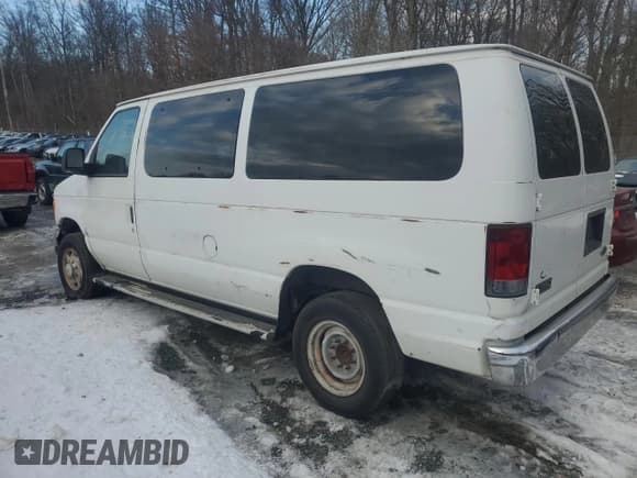 ✅ 2005 Ford Econoline Passenger XL • VIN: 1FBNE31L85HB47326 • Лот: 88312785. Опубликован ранее на Copart с пробегом Не указан. Бесплатный доступ к архиву аукционных продаж из США и подробный отчёт об истории автомобиля на DreamBid. Изображение 2.