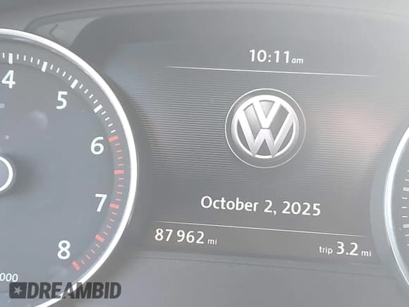 ✅ 2017 Volkswagen Touareg Wolfsburg Edition • VIN: WVGRF7BP7HD001784 • Lot: 43358059. Listed on IAAI with 87,962 mi. Free auction sales archive from the USA and detailed vehicle history report at DreamBid. Image 16.