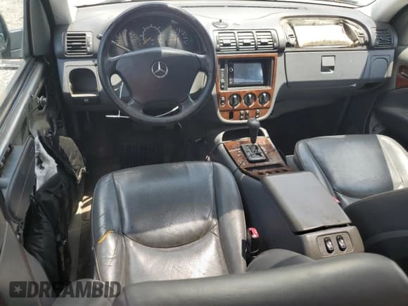 ✅ 1999 Mercedes-Benz M 320/430/500 • VIN: 4JGAB54E3XA113670 • Лот: 60573515. Опубликован ранее на Copart с пробегом 303 041 миль. Бесплатный доступ к архиву аукционных продаж из США и подробный отчёт об истории автомобиля на DreamBid. Изображение 8.