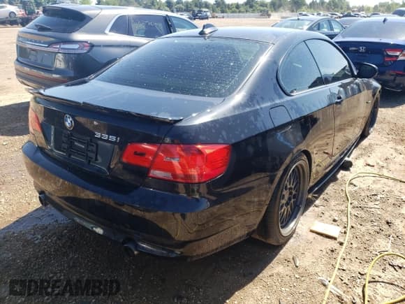 ✅ 2010 BMW 3 Series 335i xDrive • VIN: WBAWC7C51AE271278 • Лот: 56079594. Опубликован ранее на Copart с пробегом 148 582 миль. Бесплатный доступ к архиву аукционных продаж из США и подробный отчёт об истории автомобиля на DreamBid. Изображение 3.